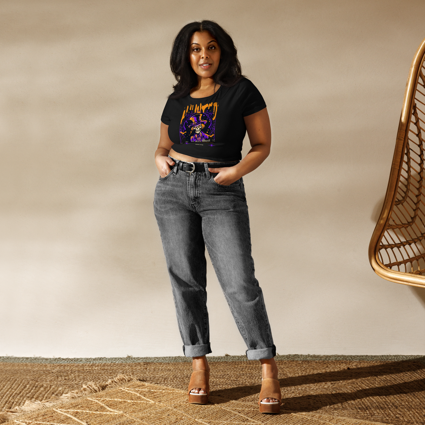 Hatbox Ghost Cropped Tee